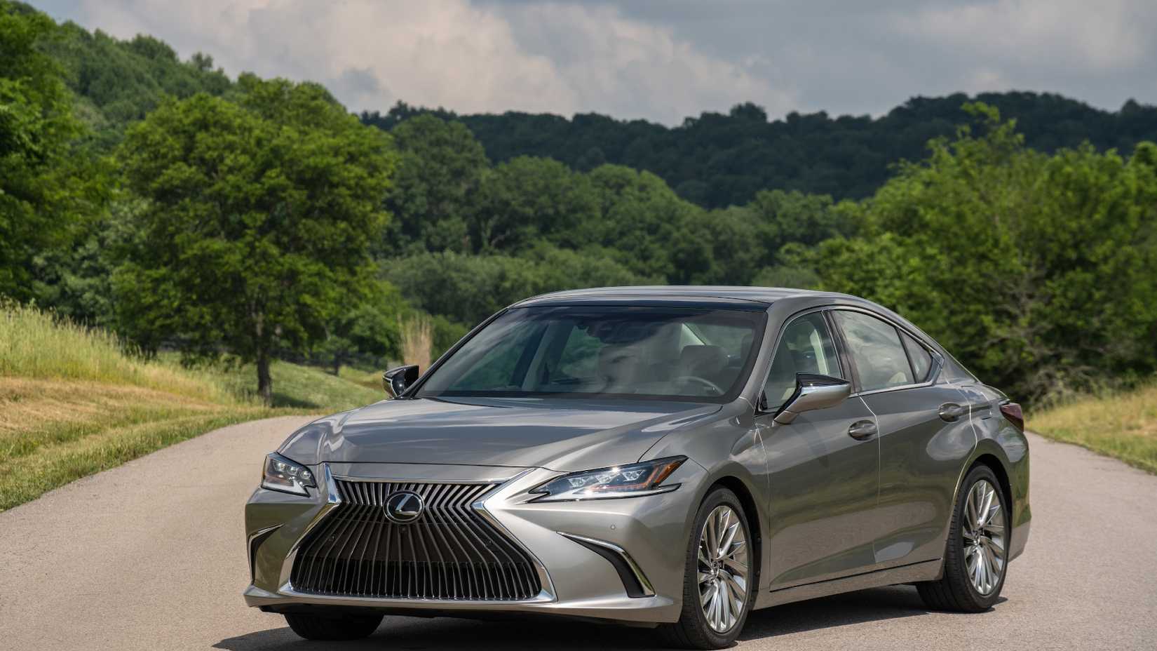 2020 Lexus ES 300h