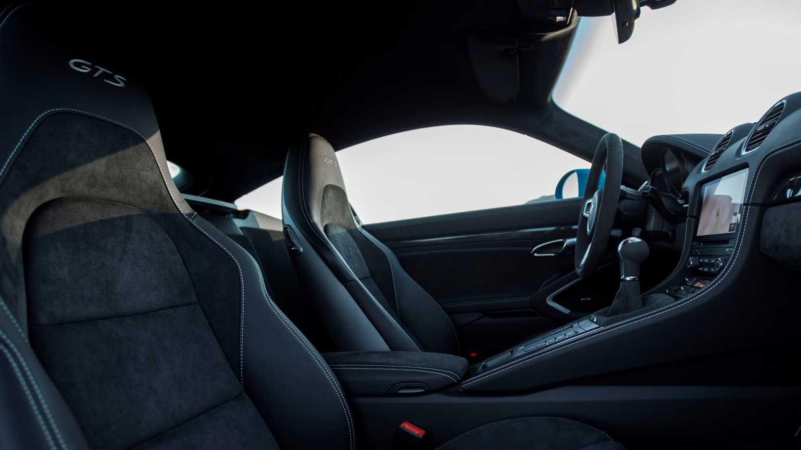 2023 Porsche Cayman GTS interior