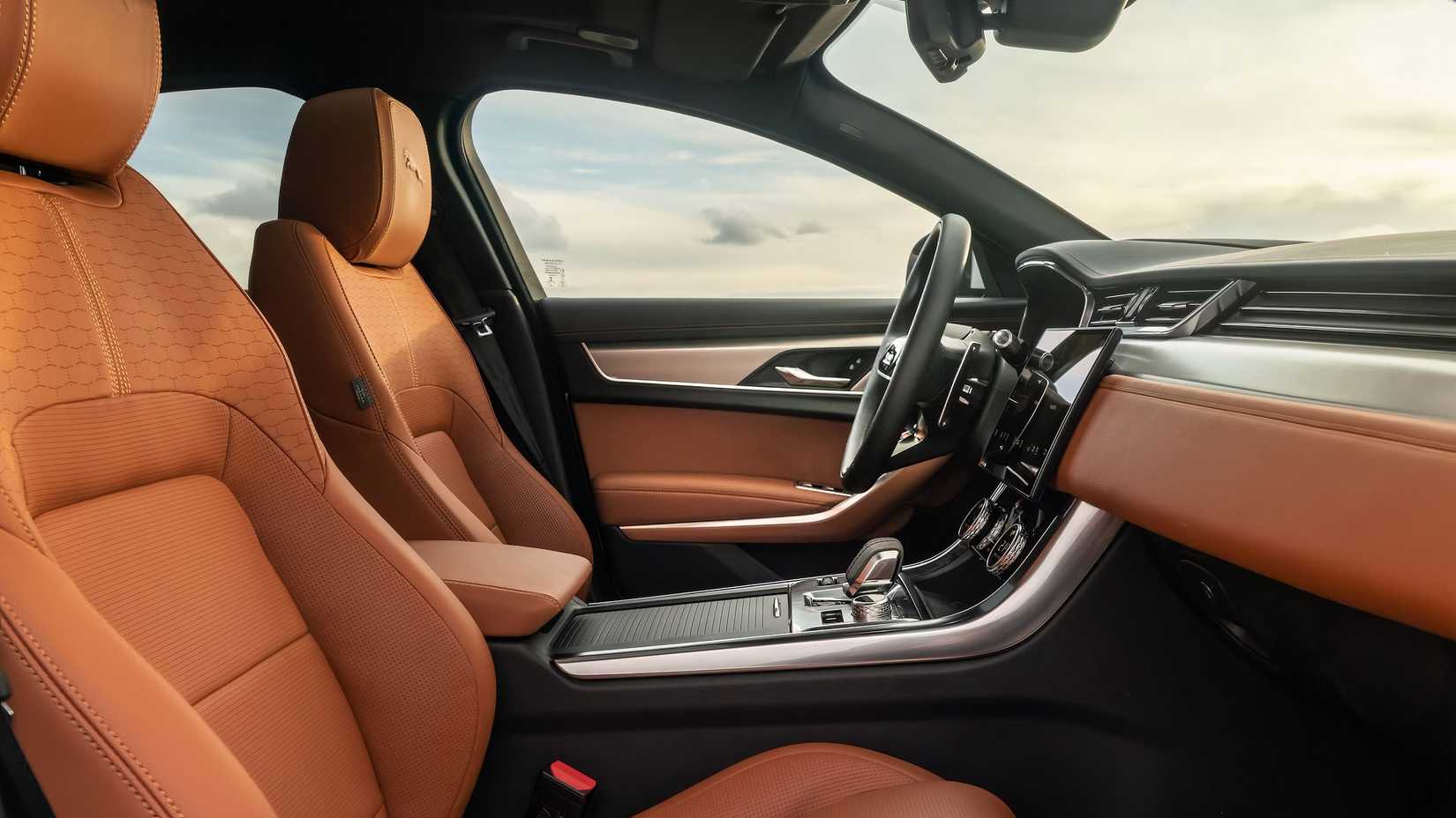 2024 Jaguar XF Front Seats