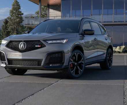 2025 Acura MDX em prata estacionado no estacionamento