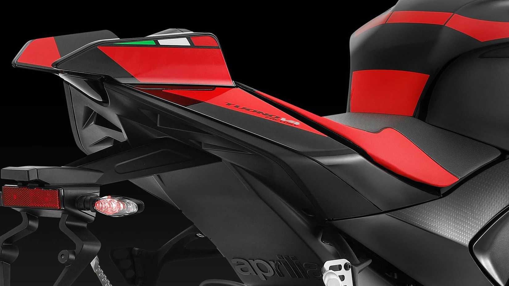 2025 Aprilia Tuono V4 cauda de fábrica
