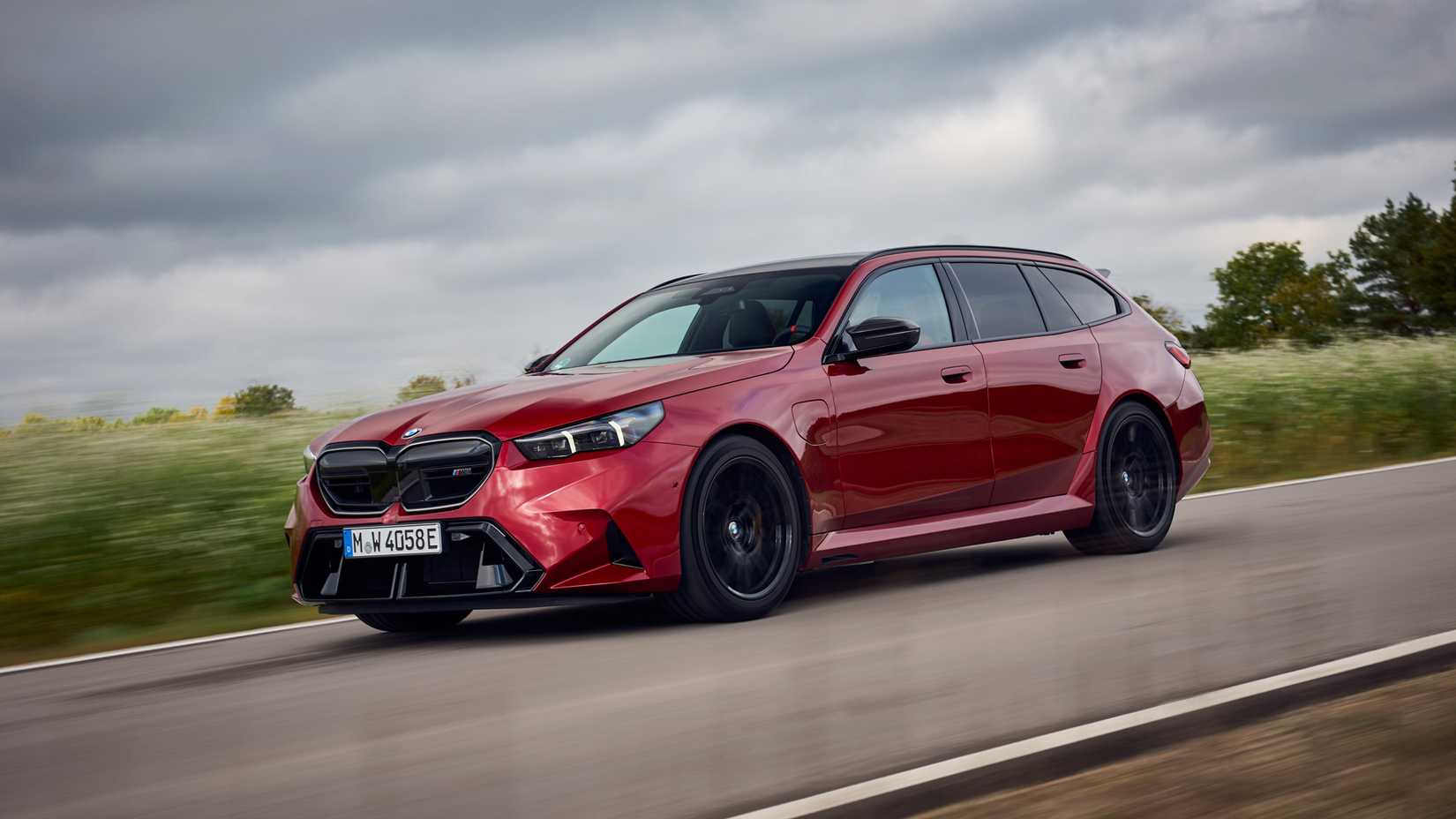 2025 BMW M5 Touring-7