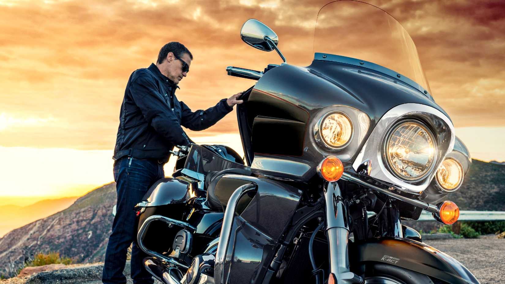 Uma foto dramática da Kawasaki Vulcan 1700 Voyager 2025