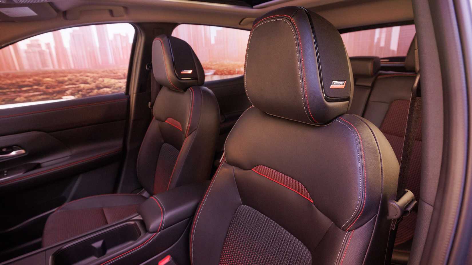 2025 Nissan Kicks Front Seats