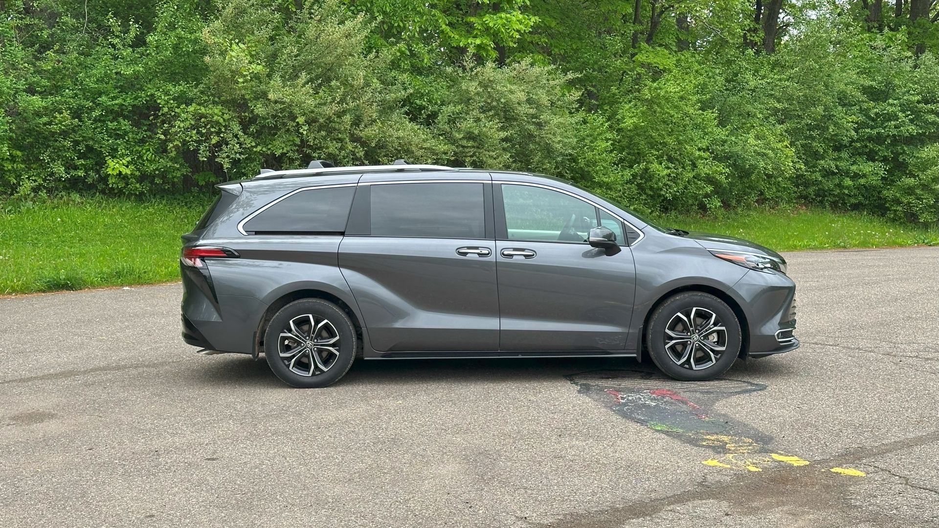 Perfil de tração integral Toyota Sienna Platinum 2025