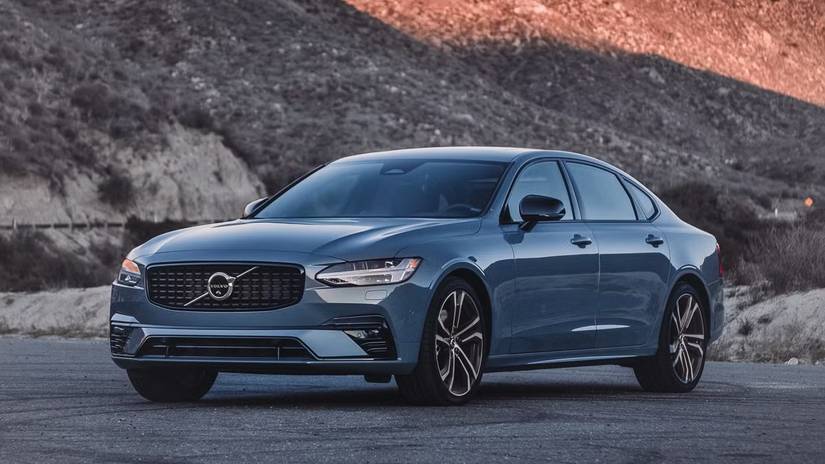 2025 Volvo S90 Front 3.4