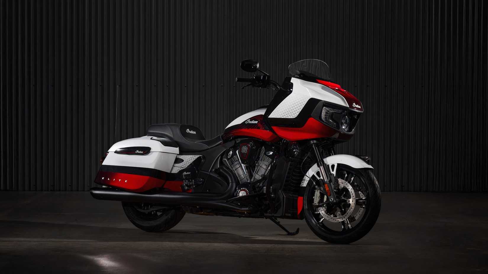 2025 Indian Challenger Elite front third quarter view