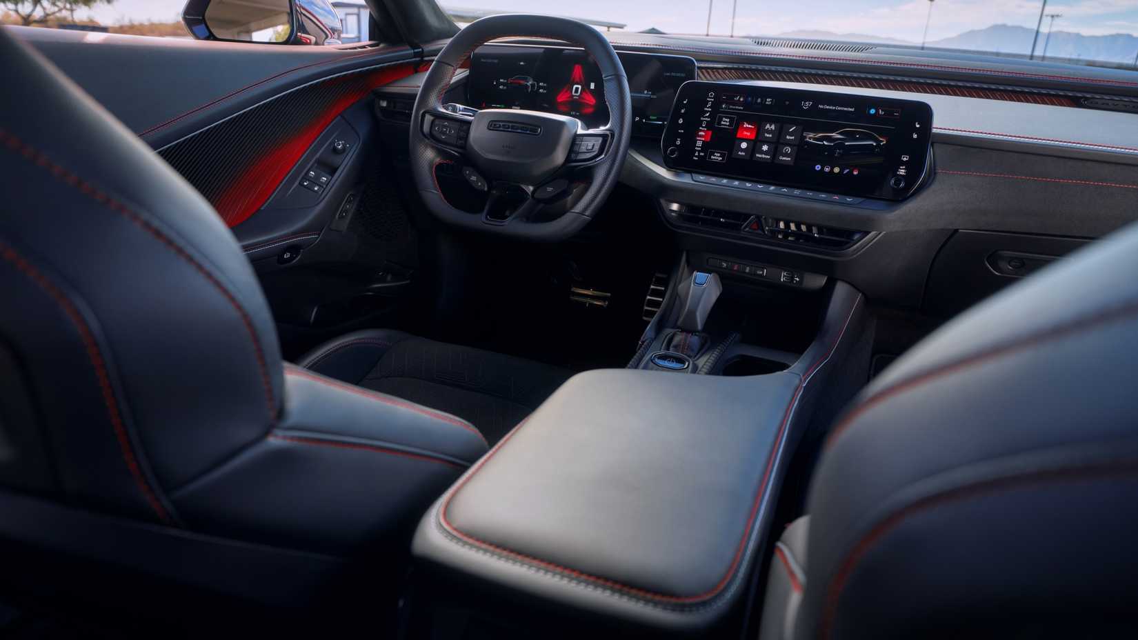 Detalhe do assento dianteiro do Dodge Charger Sedan 2026