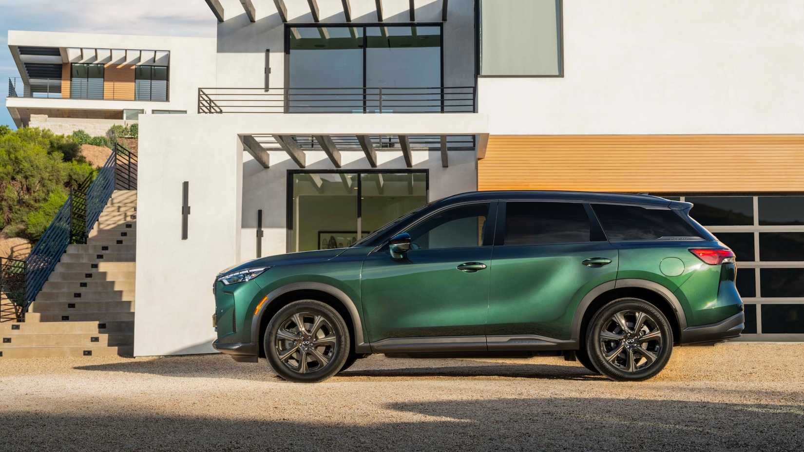 2026 Infiniti QX60 side