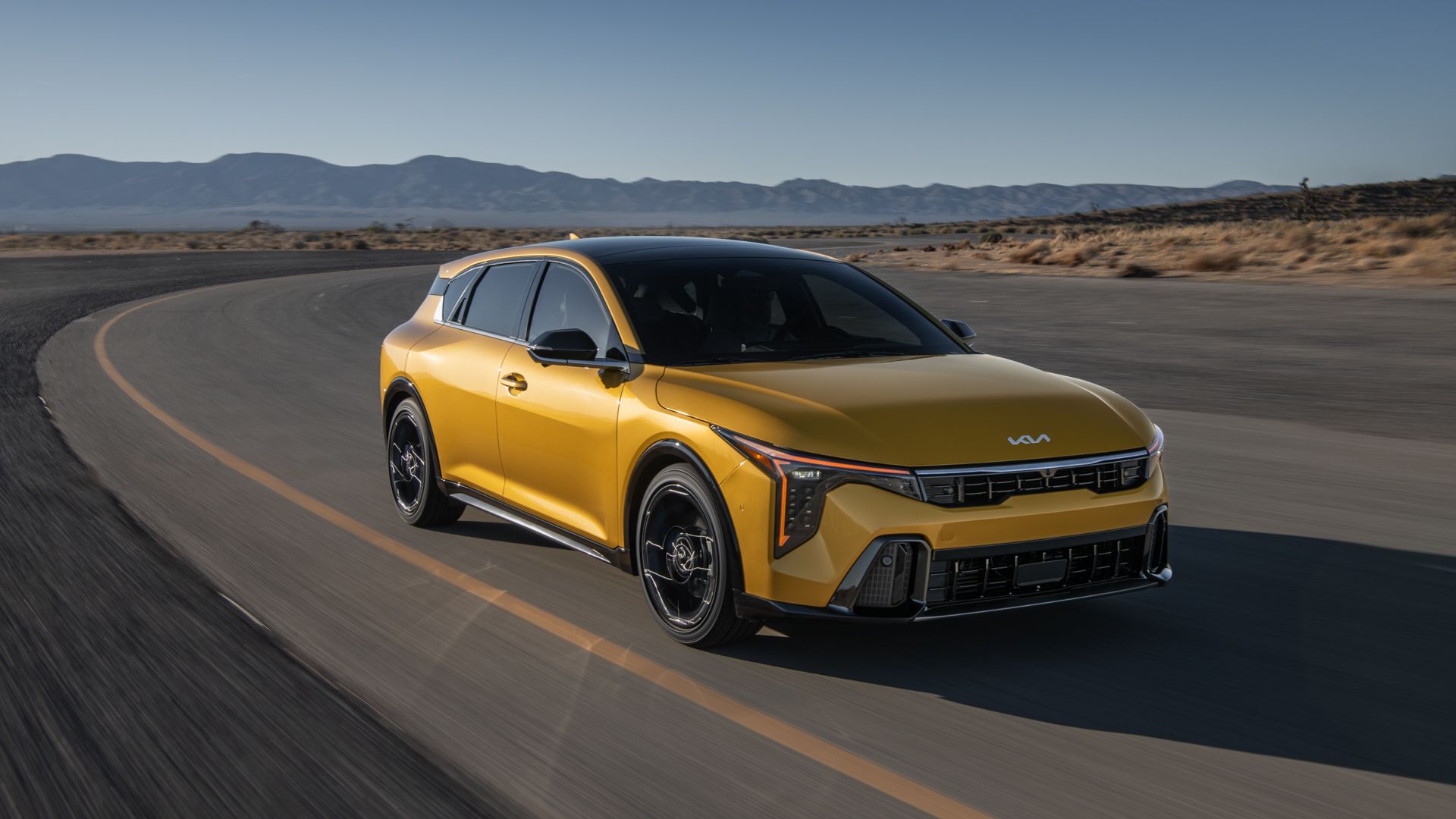 2026 Kia K4 Hatchback-21