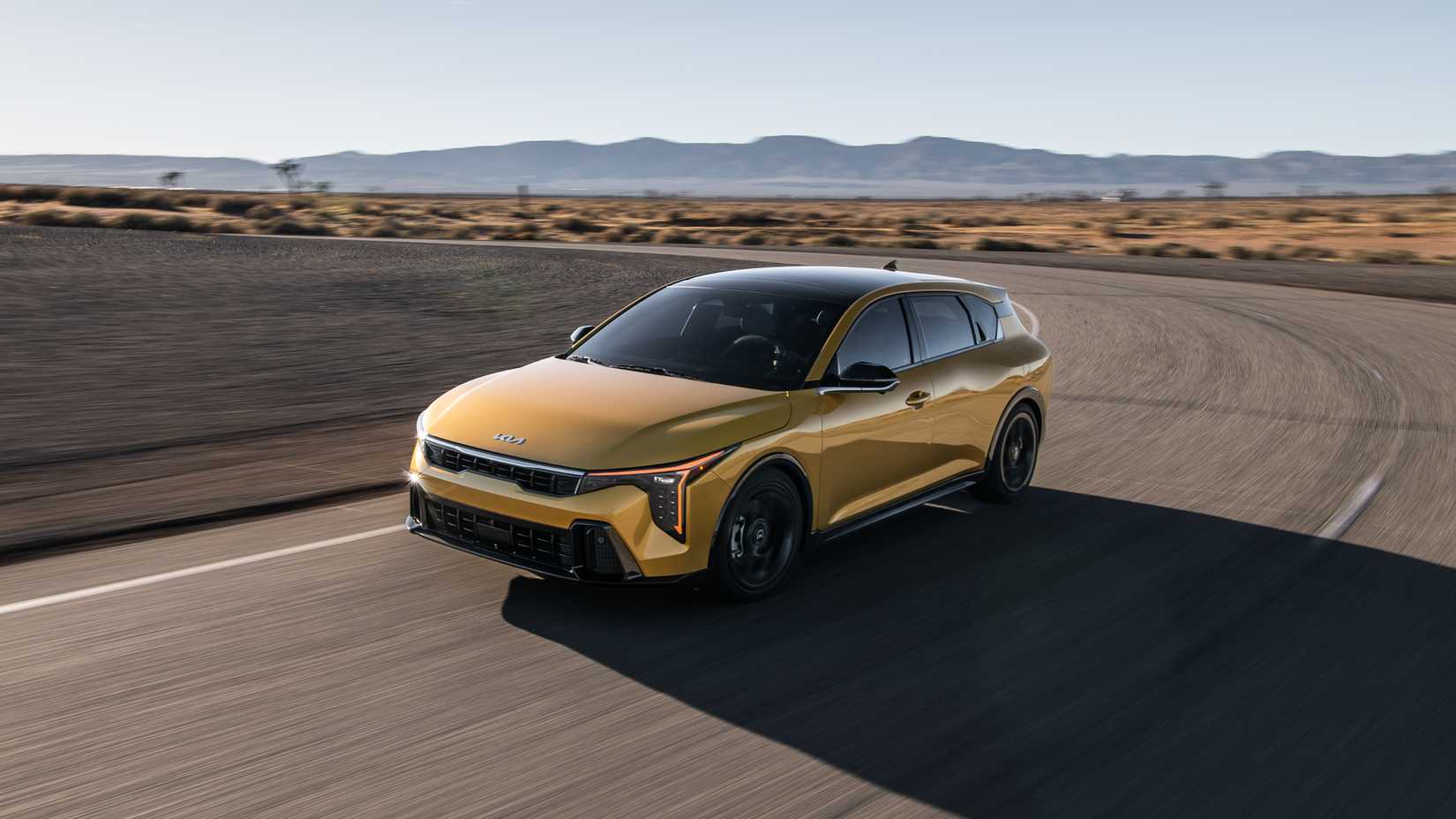 2026 Kia K4 Hatchback front action shot