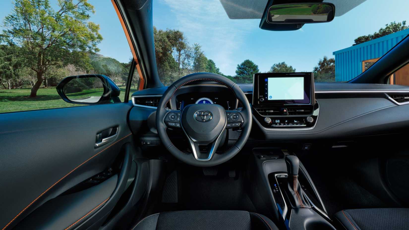 Painel do Toyota Corolla FX 2026