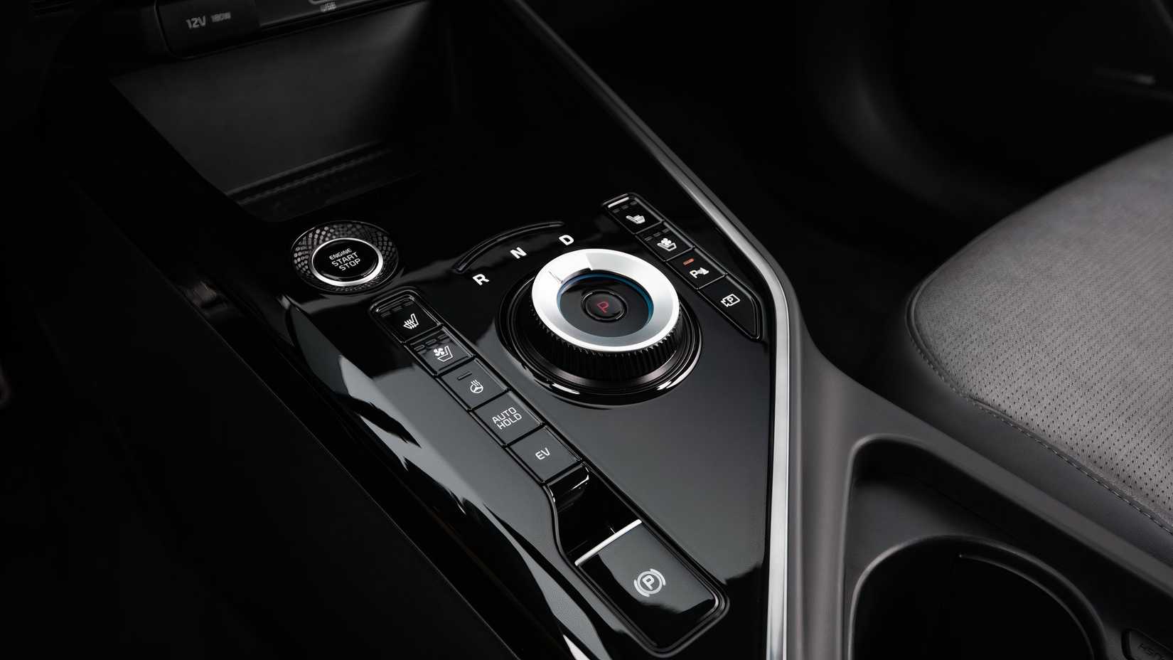 2025 Kia Niro Interior