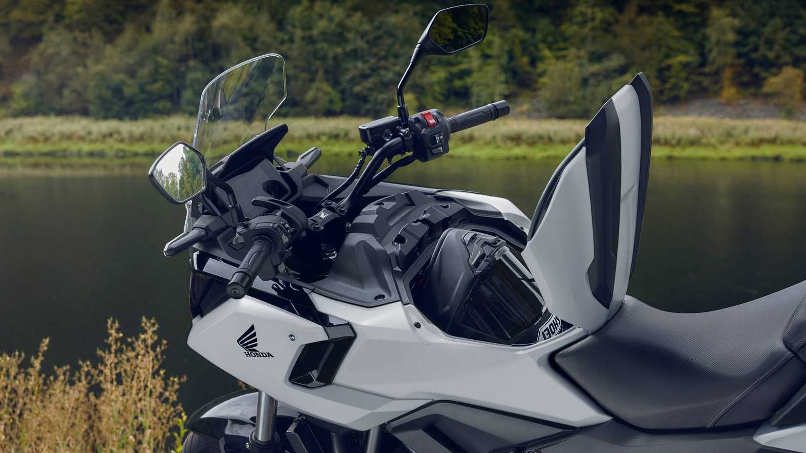 2025 Honda NC750X DCT Storage