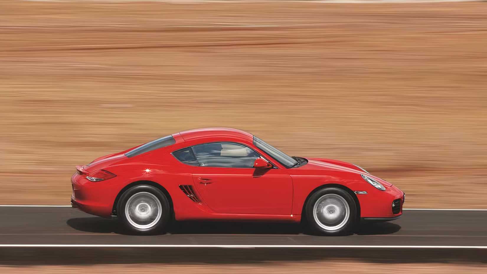 2012 Porsche 718 Cayman side shot