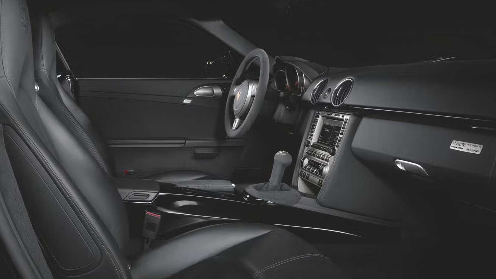 2012 Porsche 718 Cayman front seats