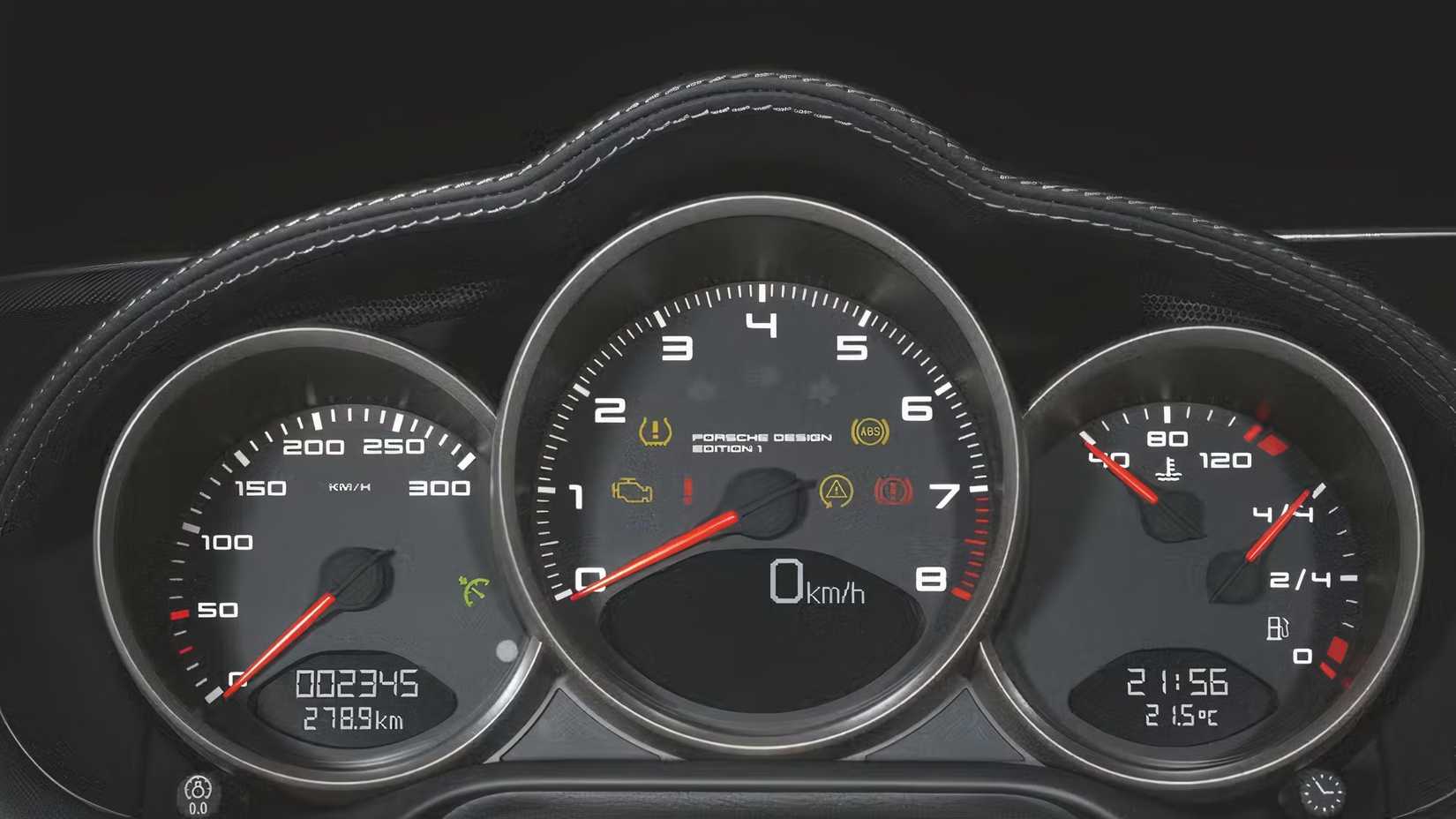 2012 Porsche 718 Cayman dashboard