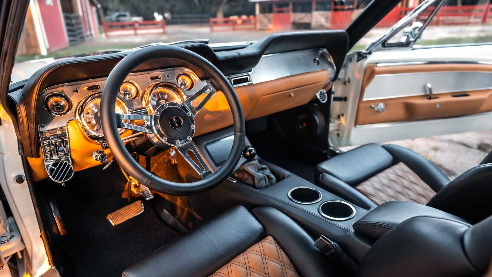 ECD Ford Mustang Restomod (11)