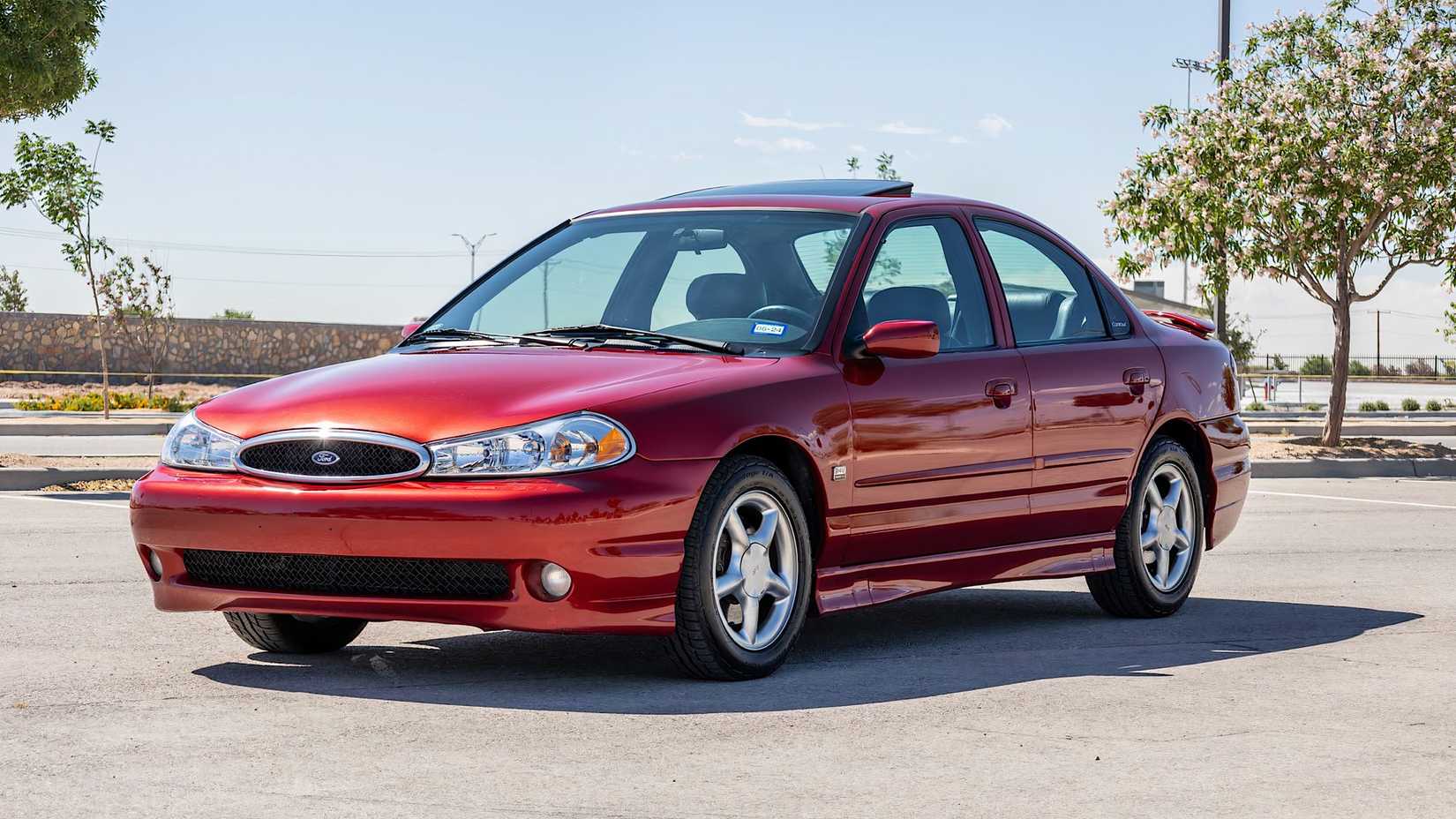The Ford Contour SVT Is A Forgotten '90s Sedan That Deserves A Place In ...