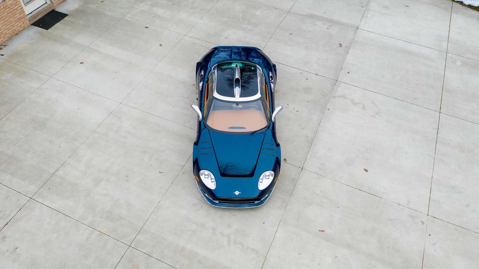 2007 Spyker C8 Laviolette in blue parked