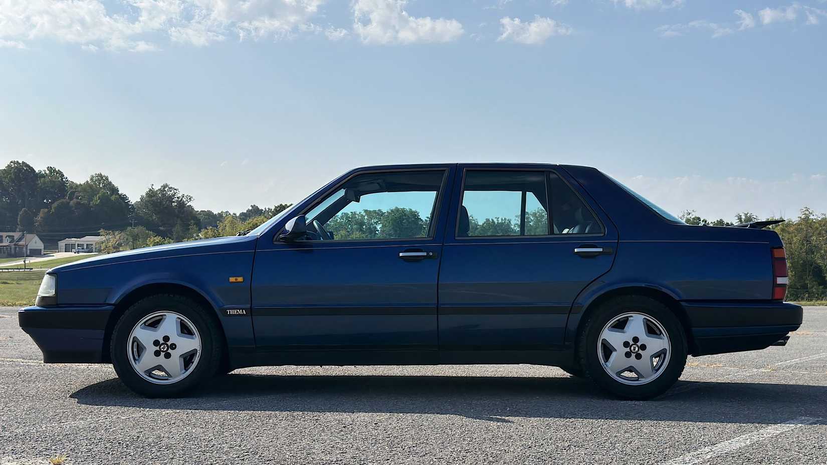 1990 Lancia Thema 3.82 in blue parked