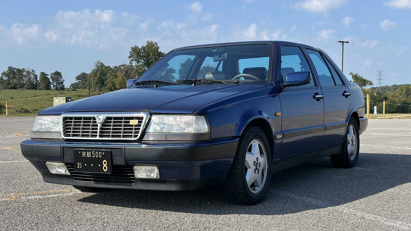 1990 Lancia Thema 3.82 in blue parked