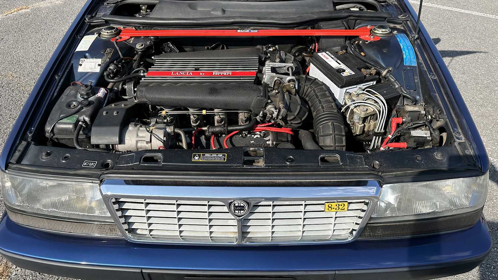 1990 Lancia Thema 3.82 engine bay showing V-8
