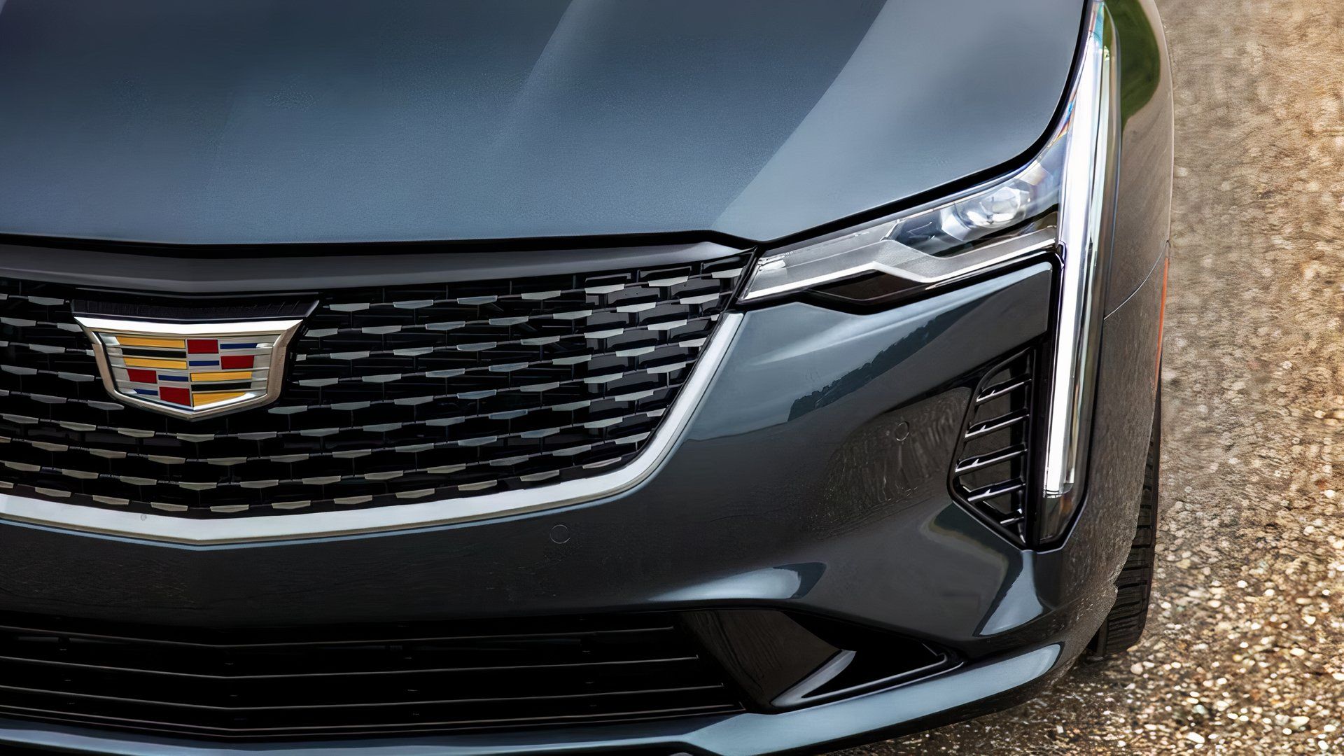 2025 Cadillac CT4 grille and lights