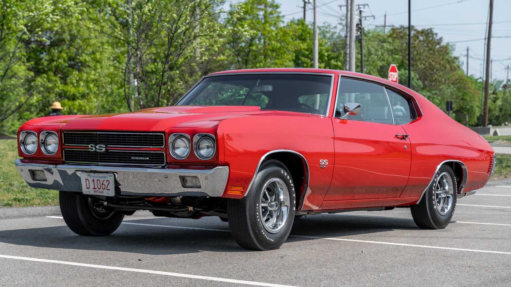 3/4 front view of 1970 Chevrolet Chevelle SS 454 LS6 parked