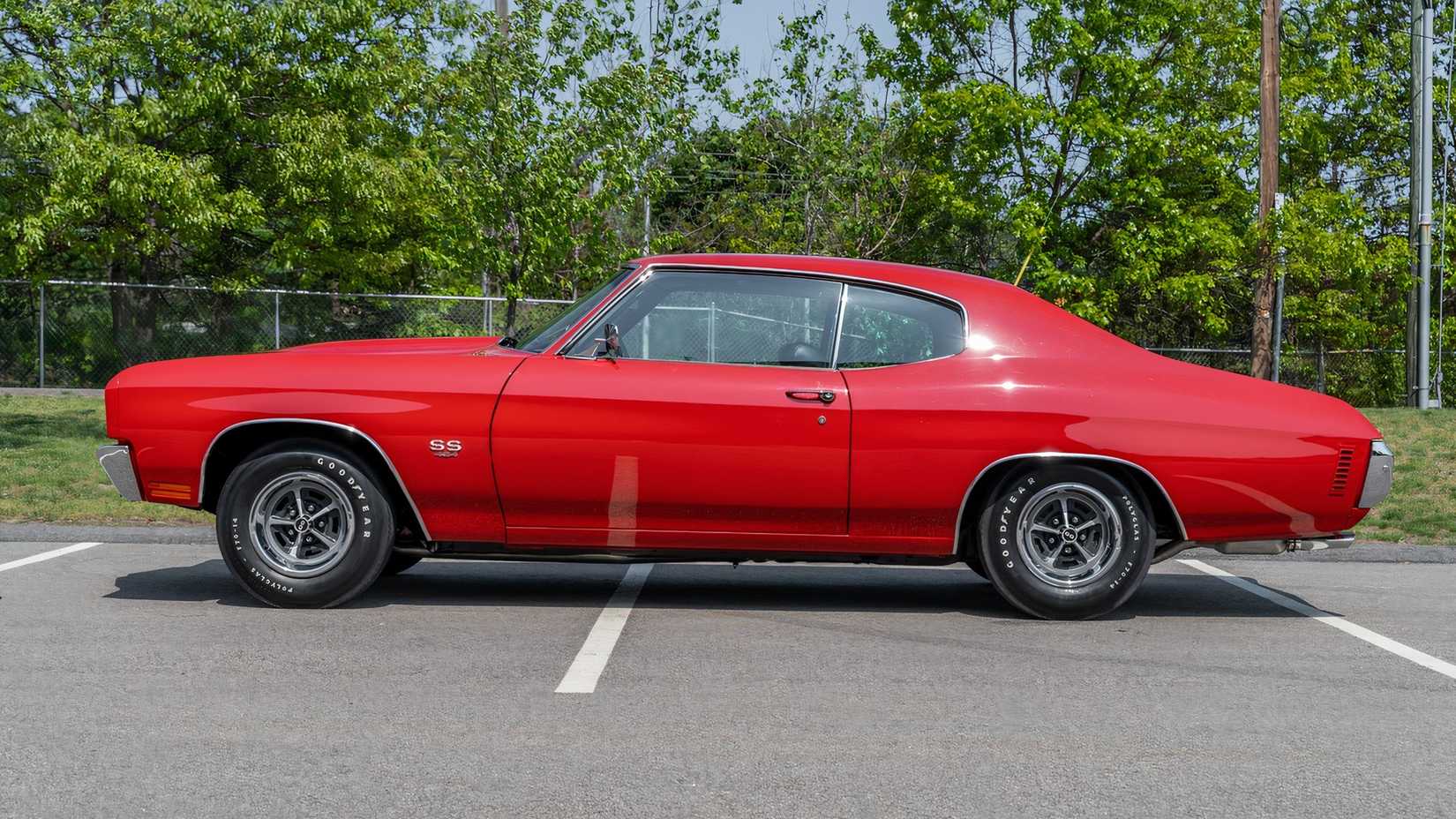 Side view of 1970 Chevrolet Chevelle SS 454 LS6