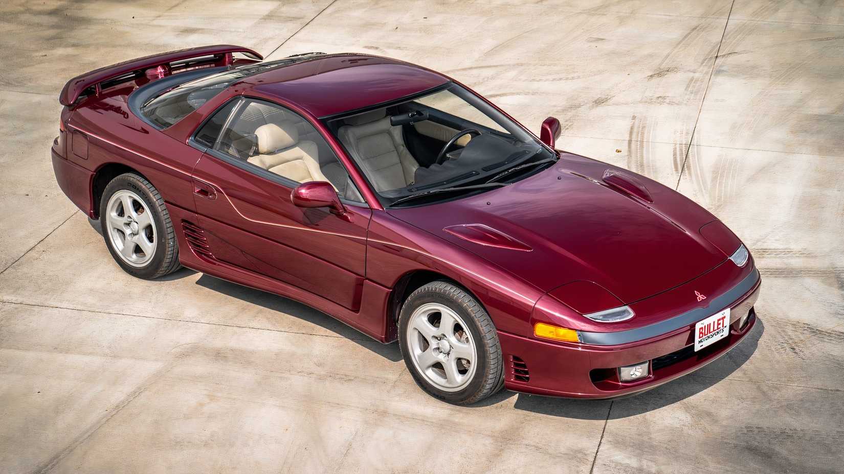 3/4 top view of 1991 Mitsubishi 3000GT VR-4