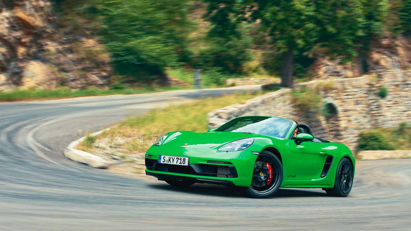 2022 Porsche 718 Boxster front 3/4 action shot