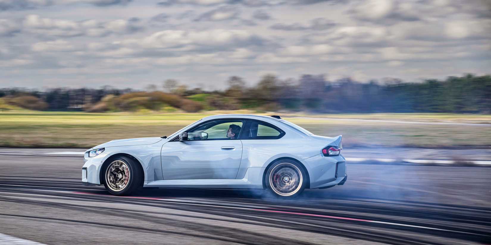 2026 BMW M2 CS Interior And Exterior Picture Gallery, image size:1650x825