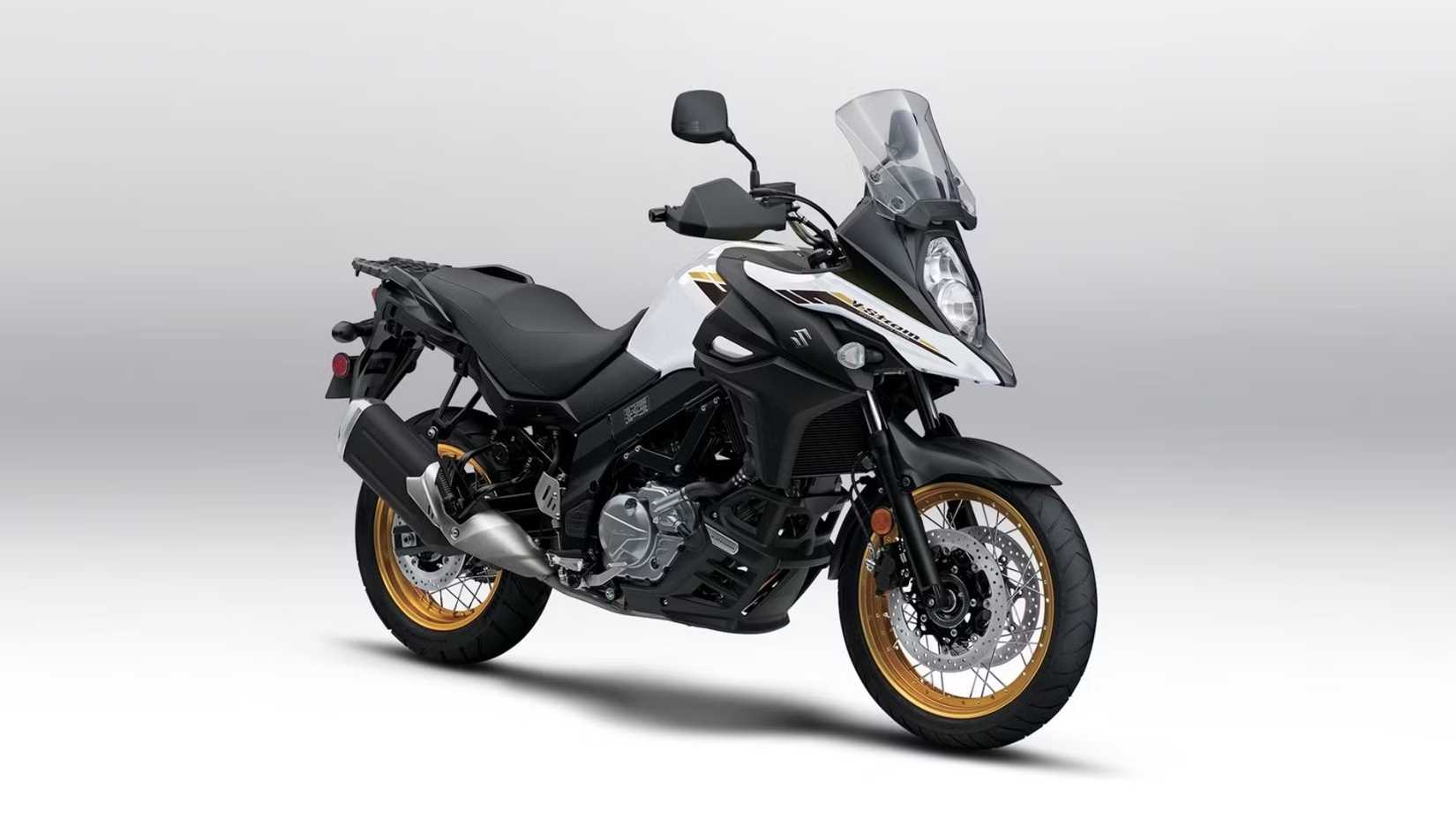 Uma foto de estúdio da Suzuki V-Strom 650XT