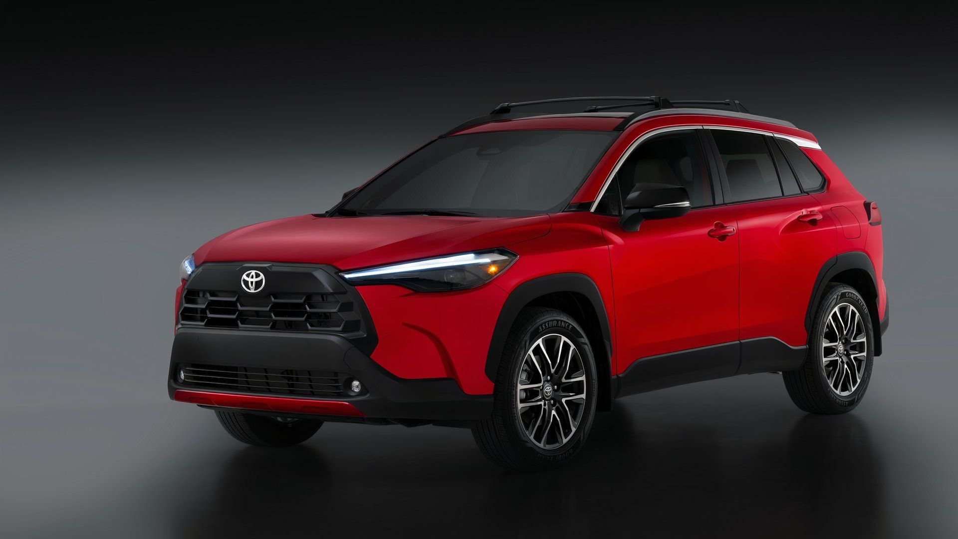 2026 Toyota Corolla Cross XLE Vermelho Três Quartos