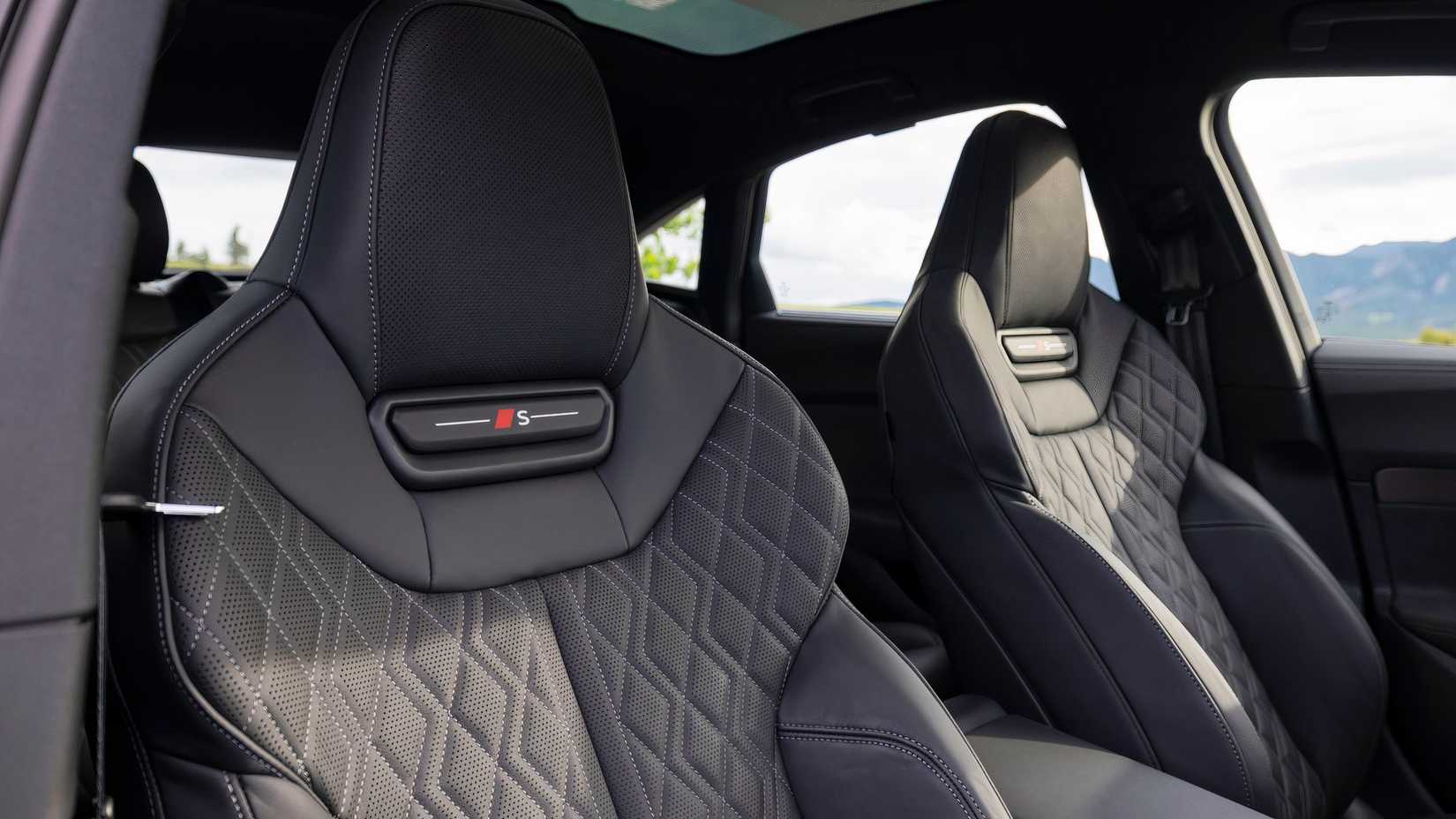 2025 Audi S5 seat
