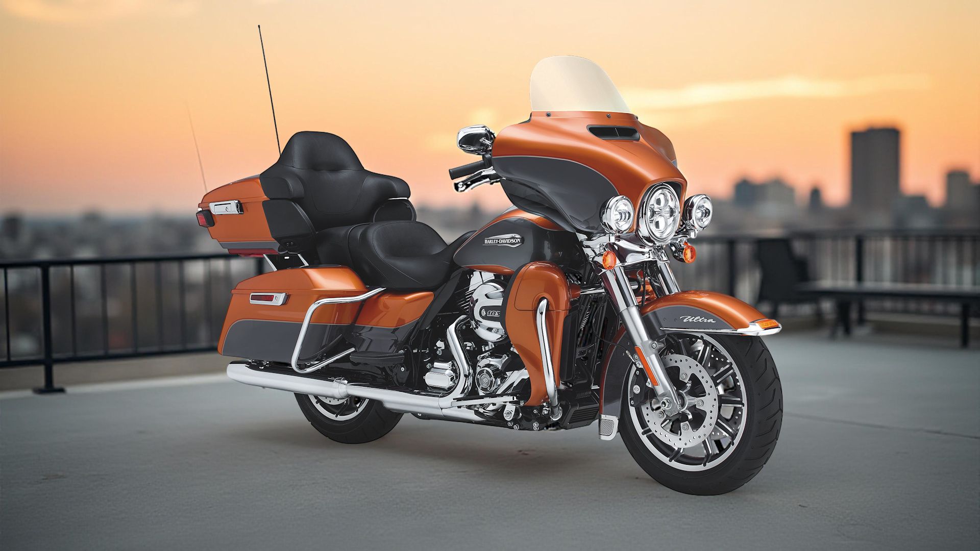 The H-D Electra Glide Is The 10-Year-Old Touring Motorcycle
