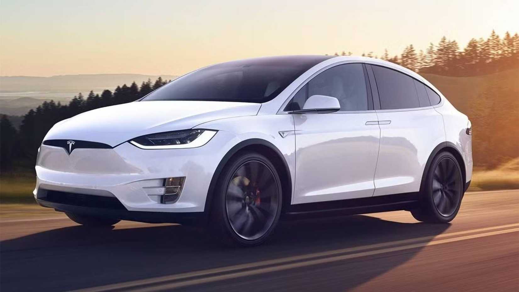 2017 Tesla Model X Front Three Quarter Driving