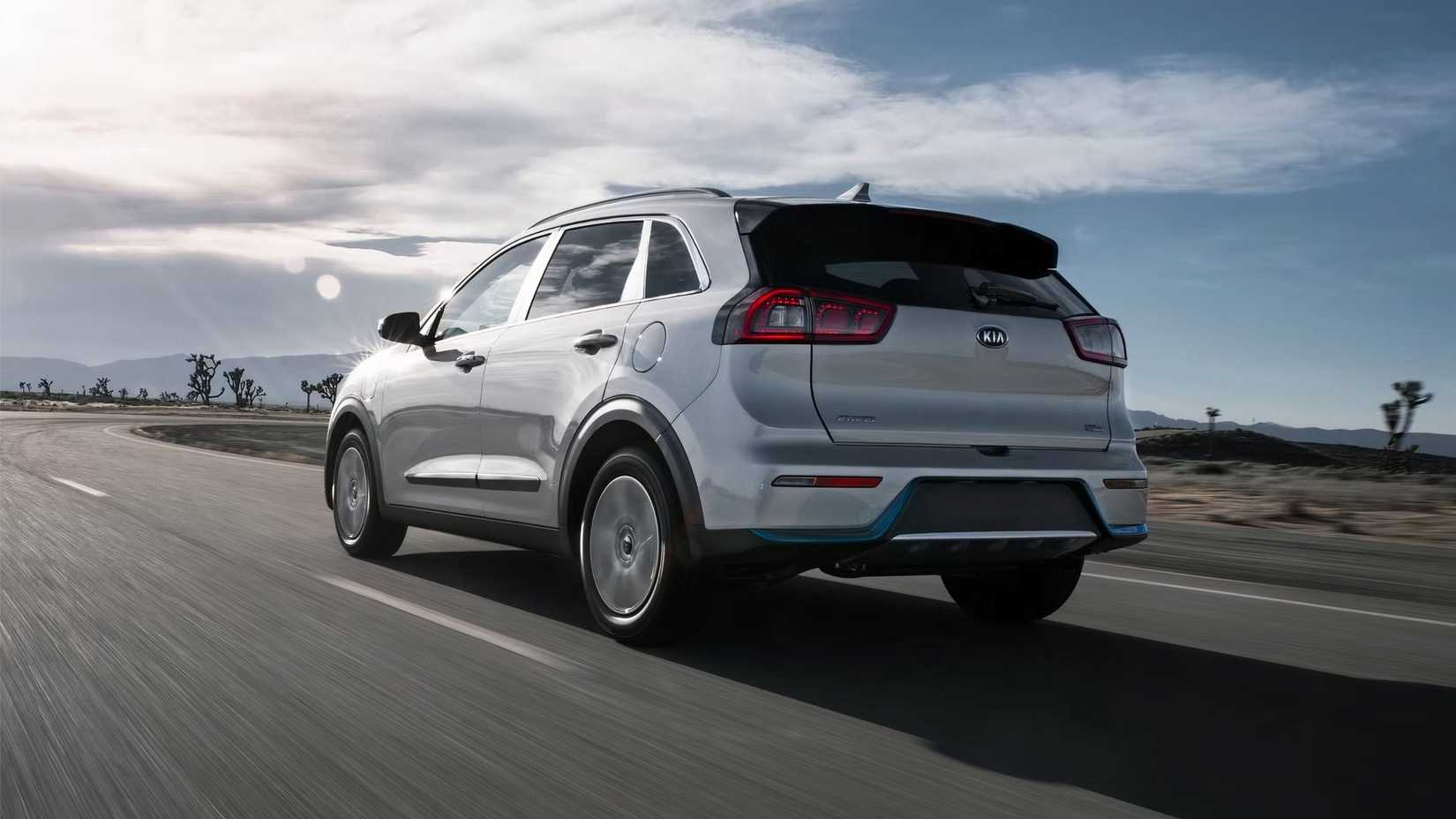 2019 Kia Niro Plug-in Hybrid Rear Three Quarter