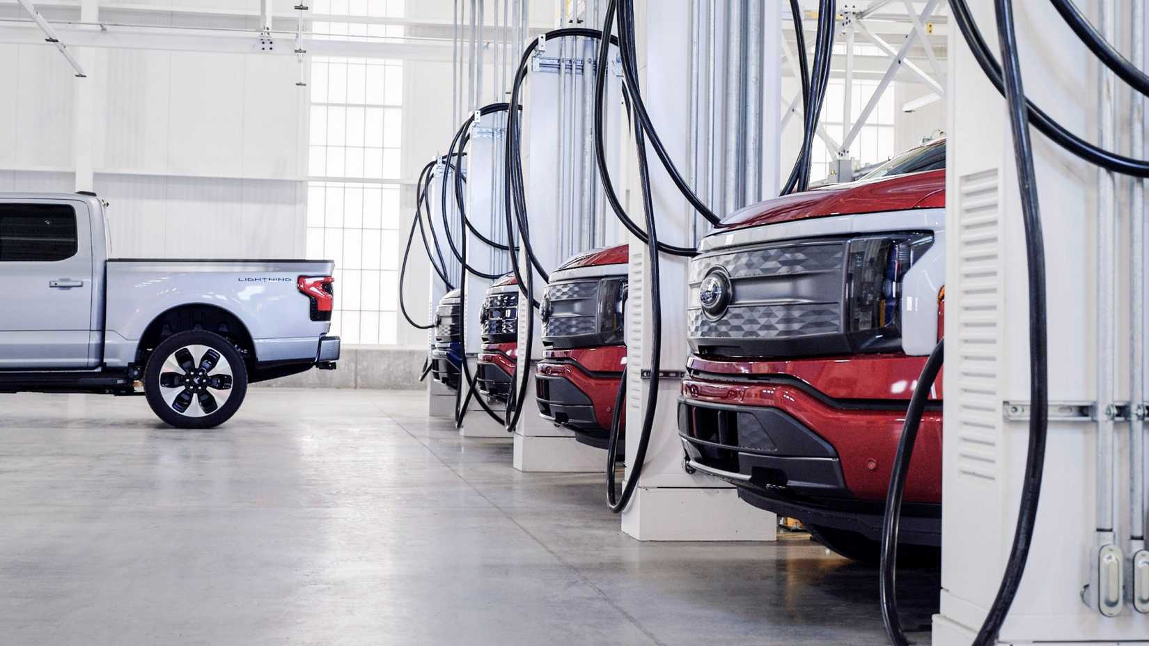 2023 Ford F-150 Lightning Manufacturing 07