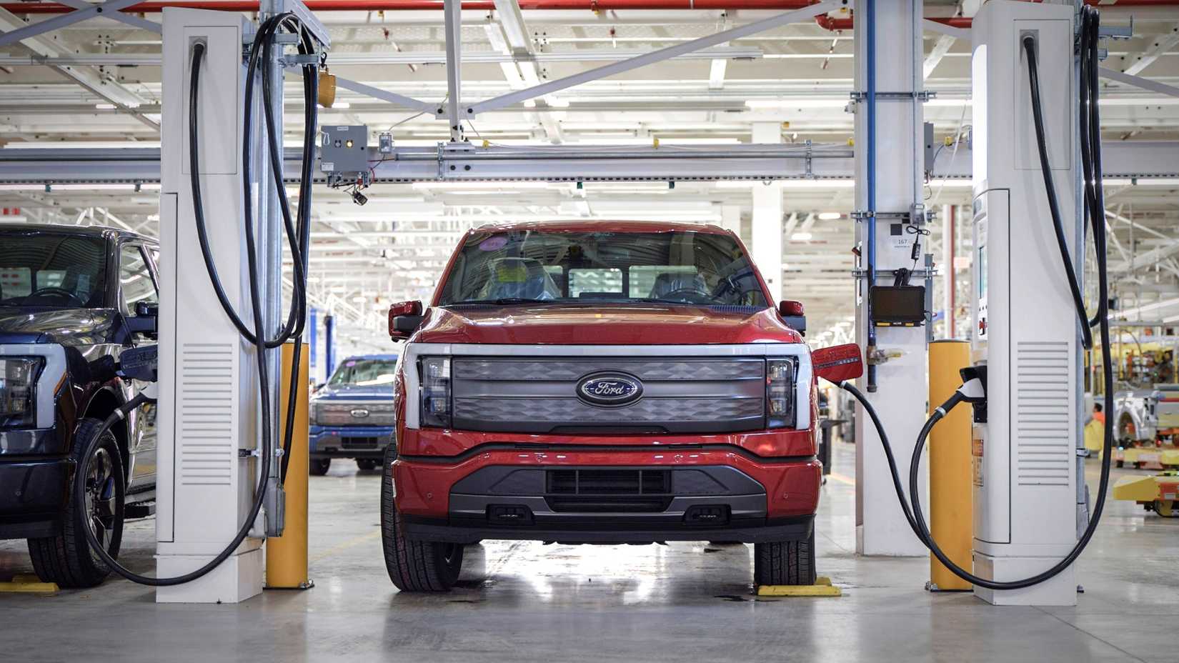 2023 Ford F-150 Lightning Manufacturing 12
