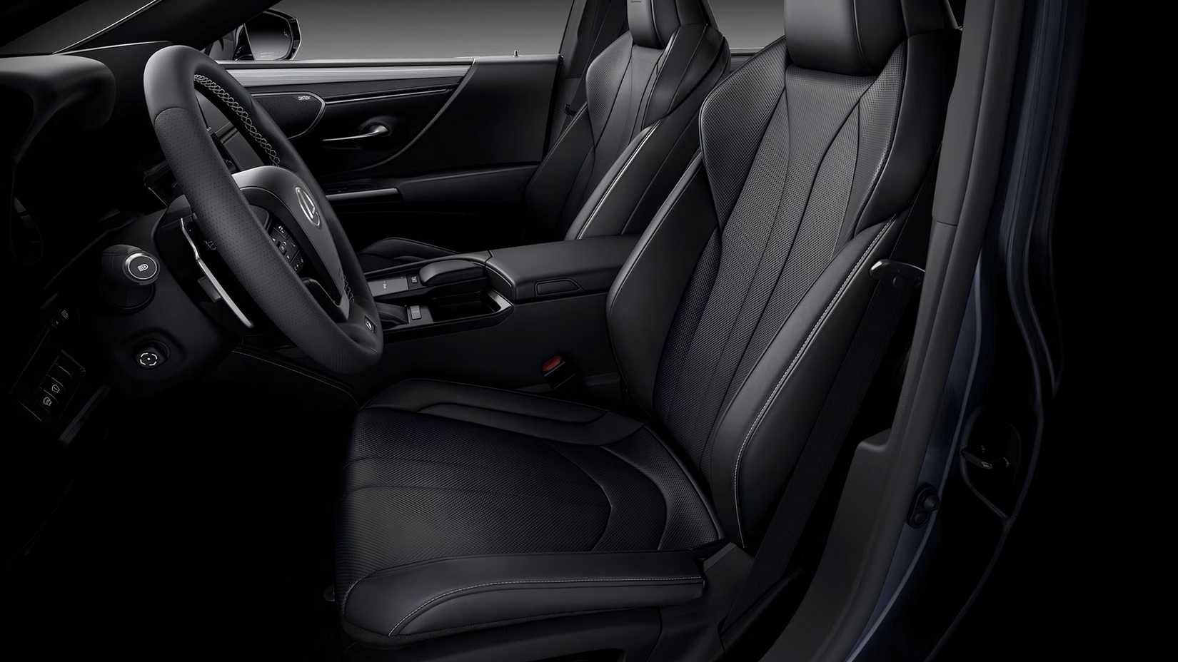 2023 Lexus ES front seats