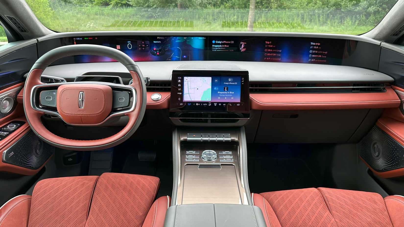 2025 Lincoln Nautilus Black Label AWD -- Dashboard 02