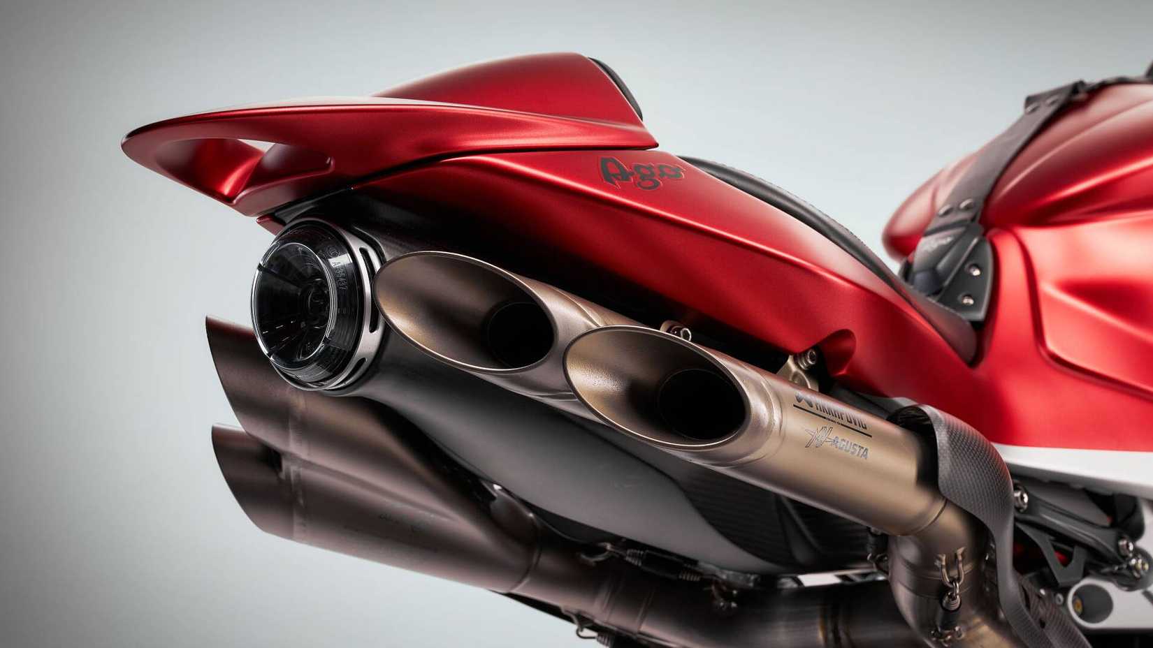 2025 MV Agusta Superveloce 1000 Ago 4