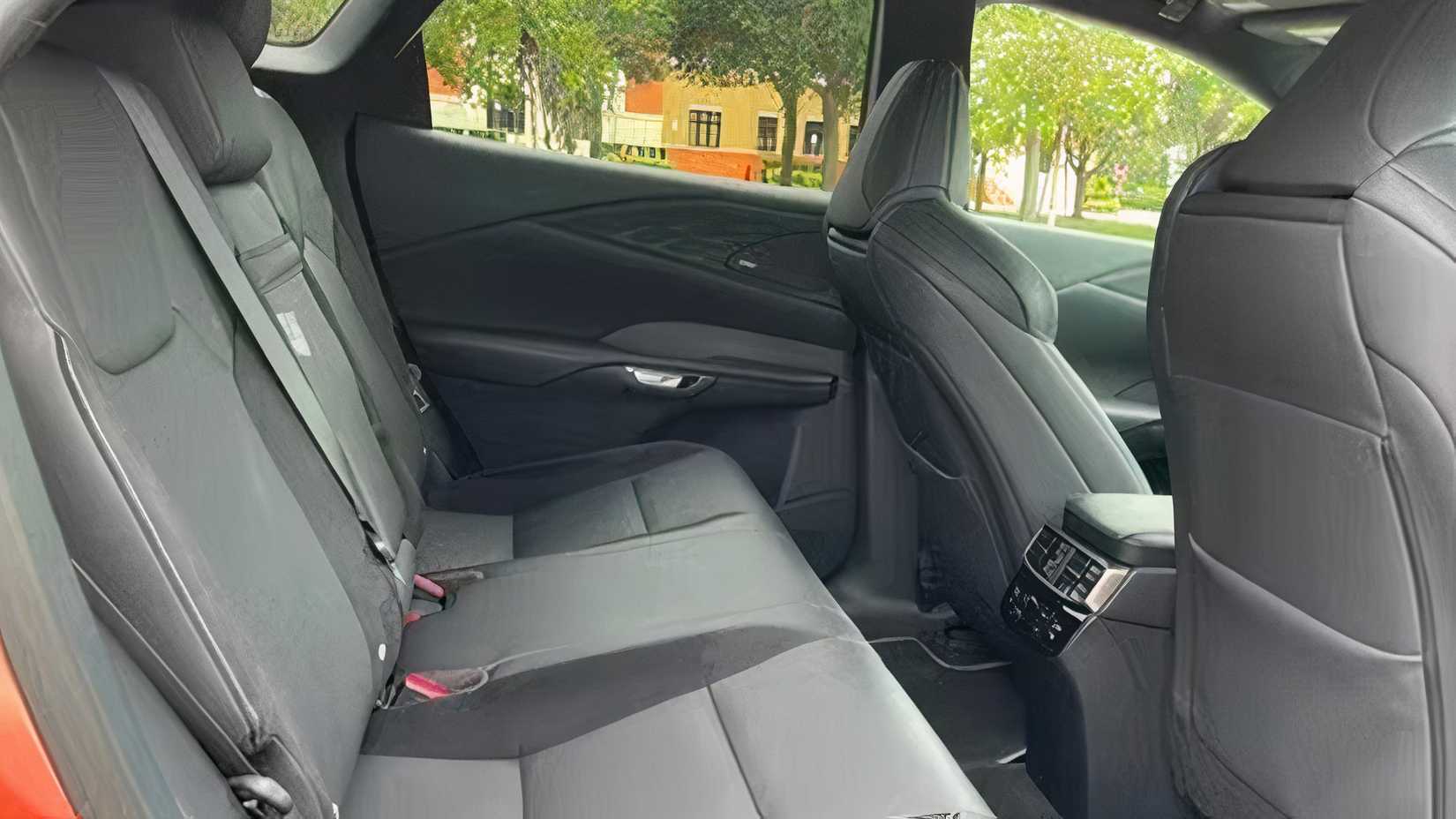 10 High-Performance Crossovers That Balance Comfort and Agility