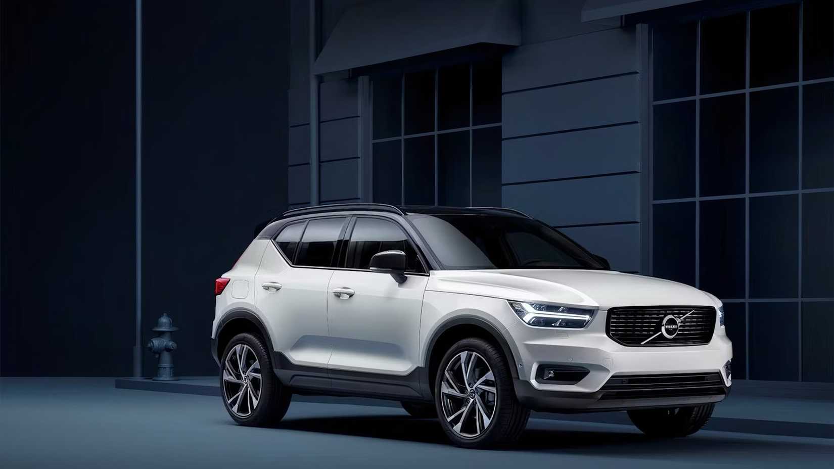 2022 Volvo XC40 in white parked on city street