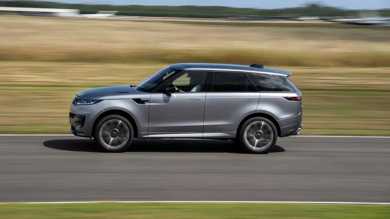2025 Land Rover Range Rover Sport in silver driving