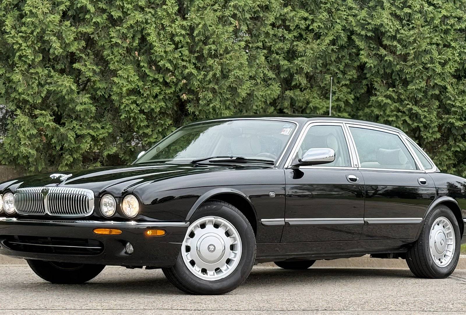 The Long-Forgotten Jaguar XJ Is Is Still An Irresistible Used Car