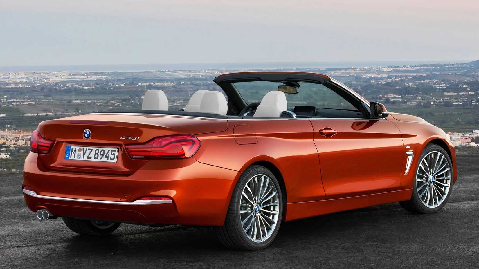 BMW 4-Series Convertible (2018) rear 3/4 shot