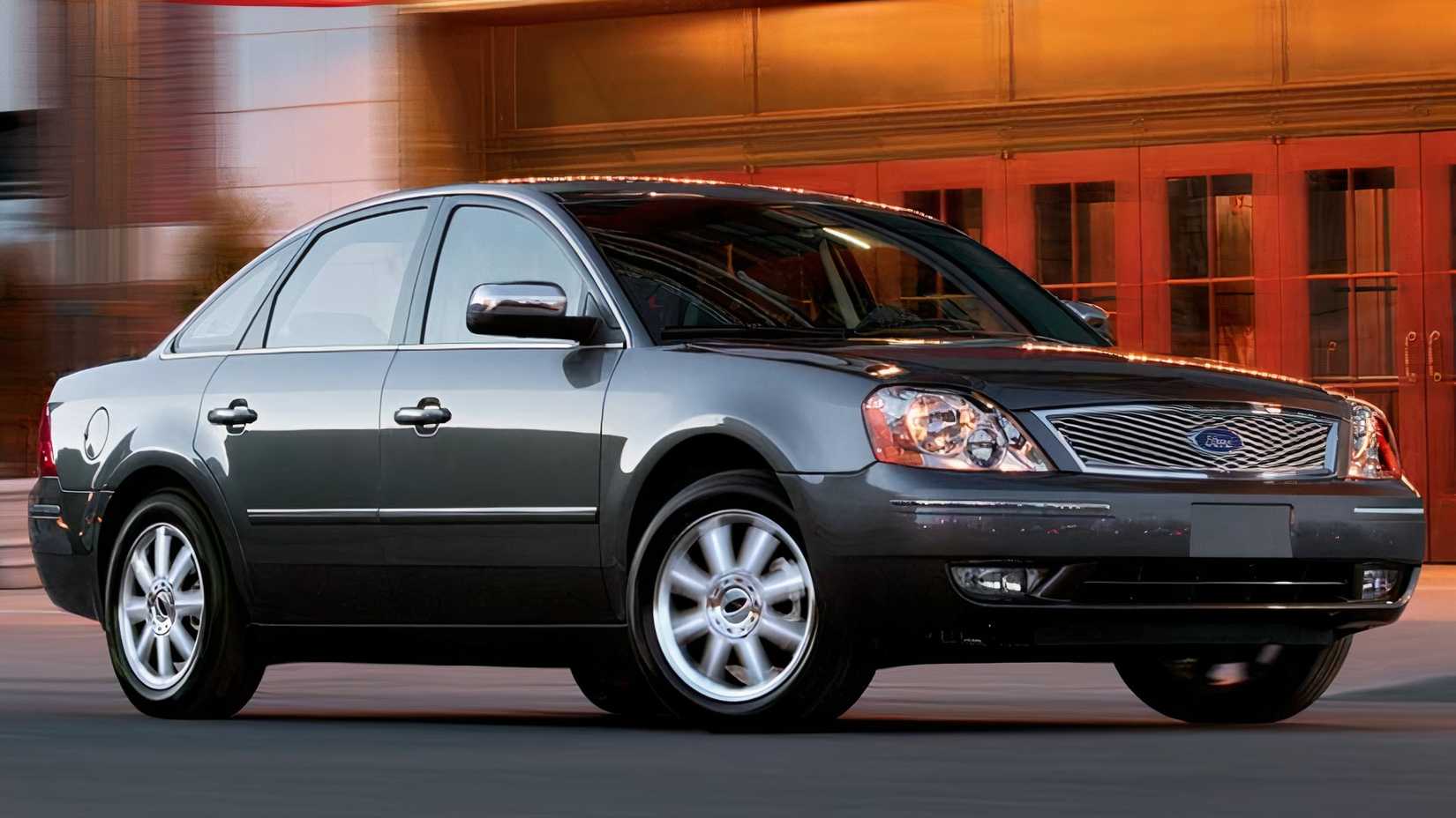 3/4 side view of 2007 Ford Five Hundred